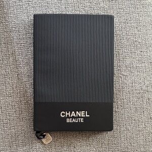 CHANEL Beauté Black Ribbed Logo Notebook